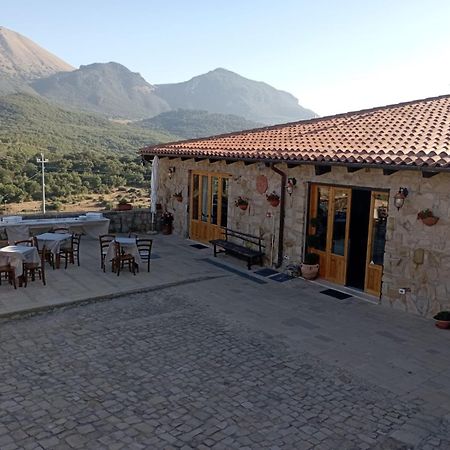 Foresteria Mongerrati Isnello Buitenkant foto