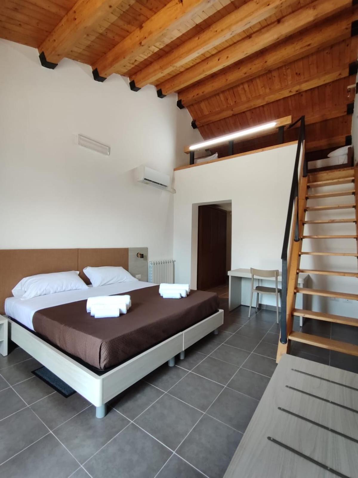 Foresteria Mongerrati Isnello Buitenkant foto